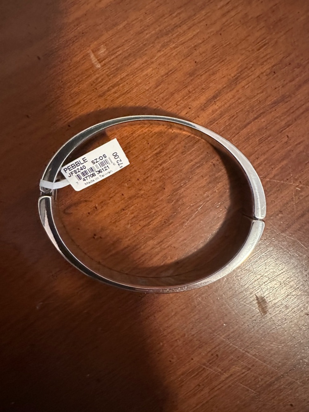 NWT Brand new, never used Brighton Pebble Hinged Bangle Bracelet. - Picture 4 of 5